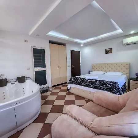 Fantazia 4* Bahçallëk