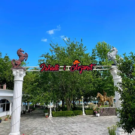 Fantazia 4* Bahçallëk