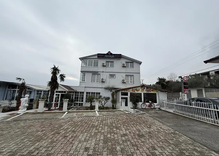 Отель Fantazia 4*